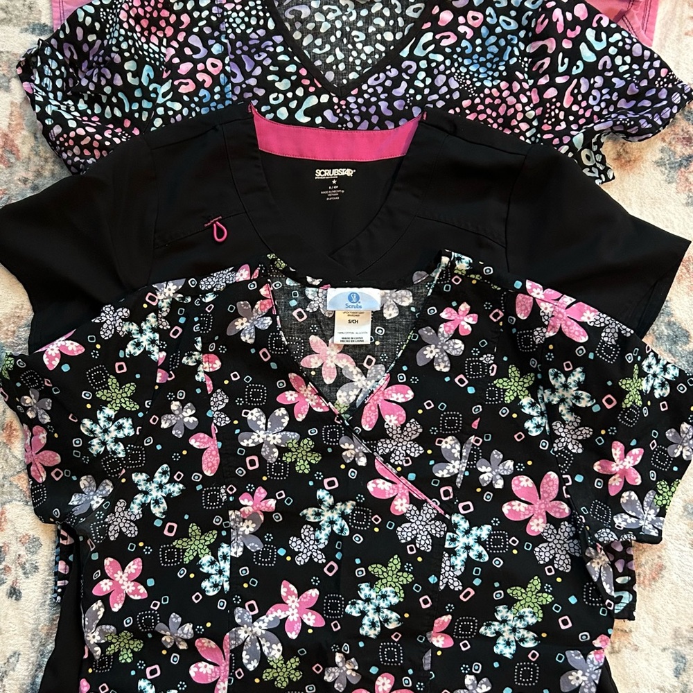 Scrubstar Black and Pink Blouse with Floral Design Small Tops Shirts